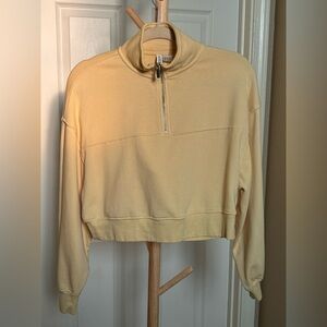 H&M Basic Cream Sweatshirt